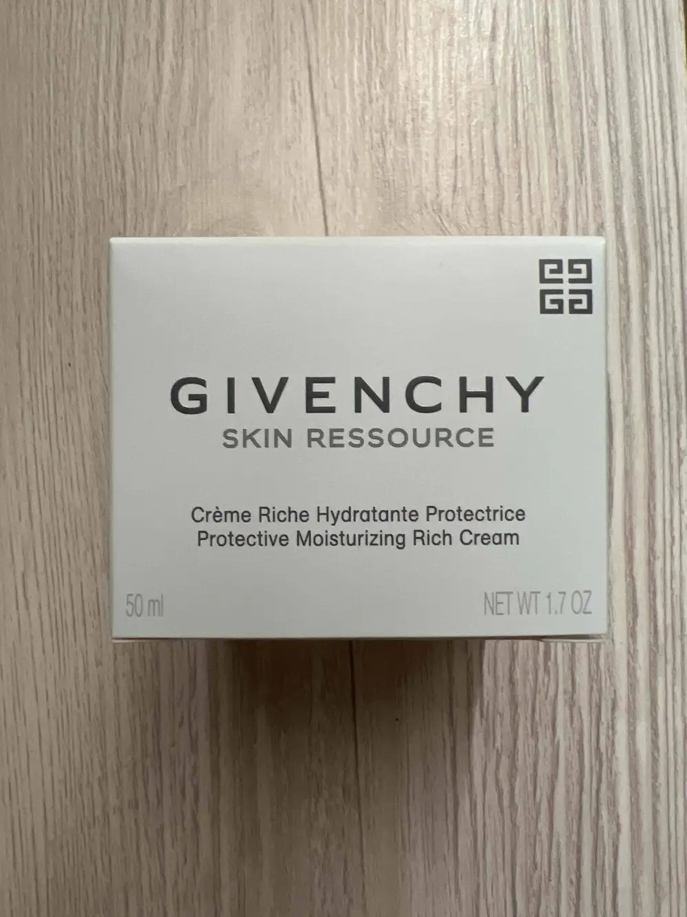 GIVENCHY - Skin ressource - Crème riche hydratante protectrice