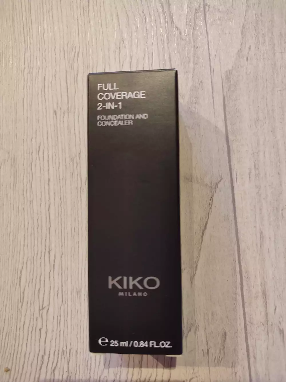 KIKO - Full coverage 2-in1 - Foundation and concealer