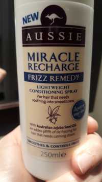 AUSSIE - Miracle recharge - Smoothes & Controls frizz