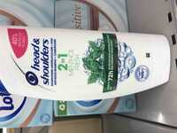 HEAD & SHOULDERS - Menthol fresh -  2 in 1 Shampooing antipelliculaire + soin