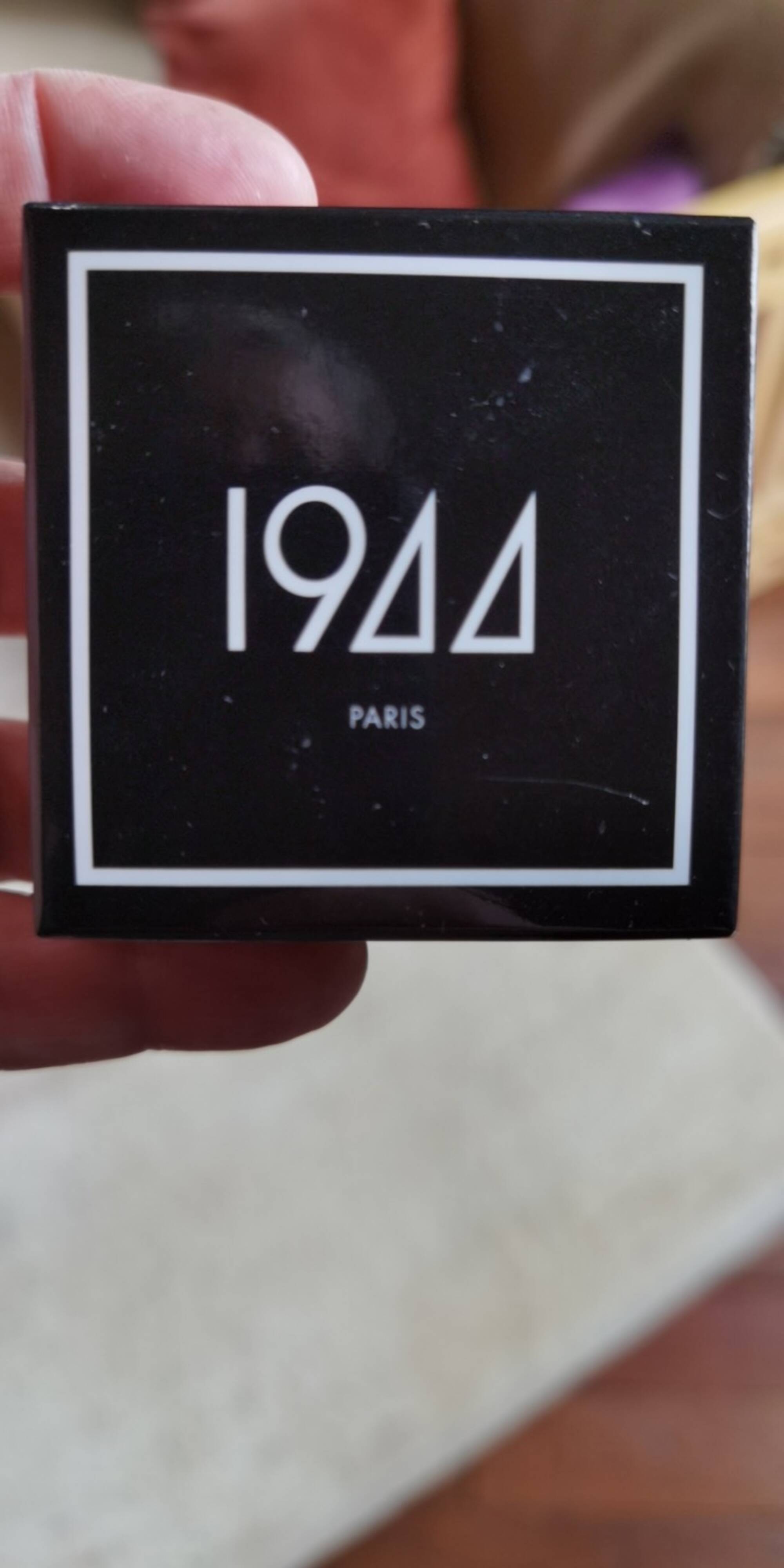 1944 PARIS - Fond de teint minéral beige moyen