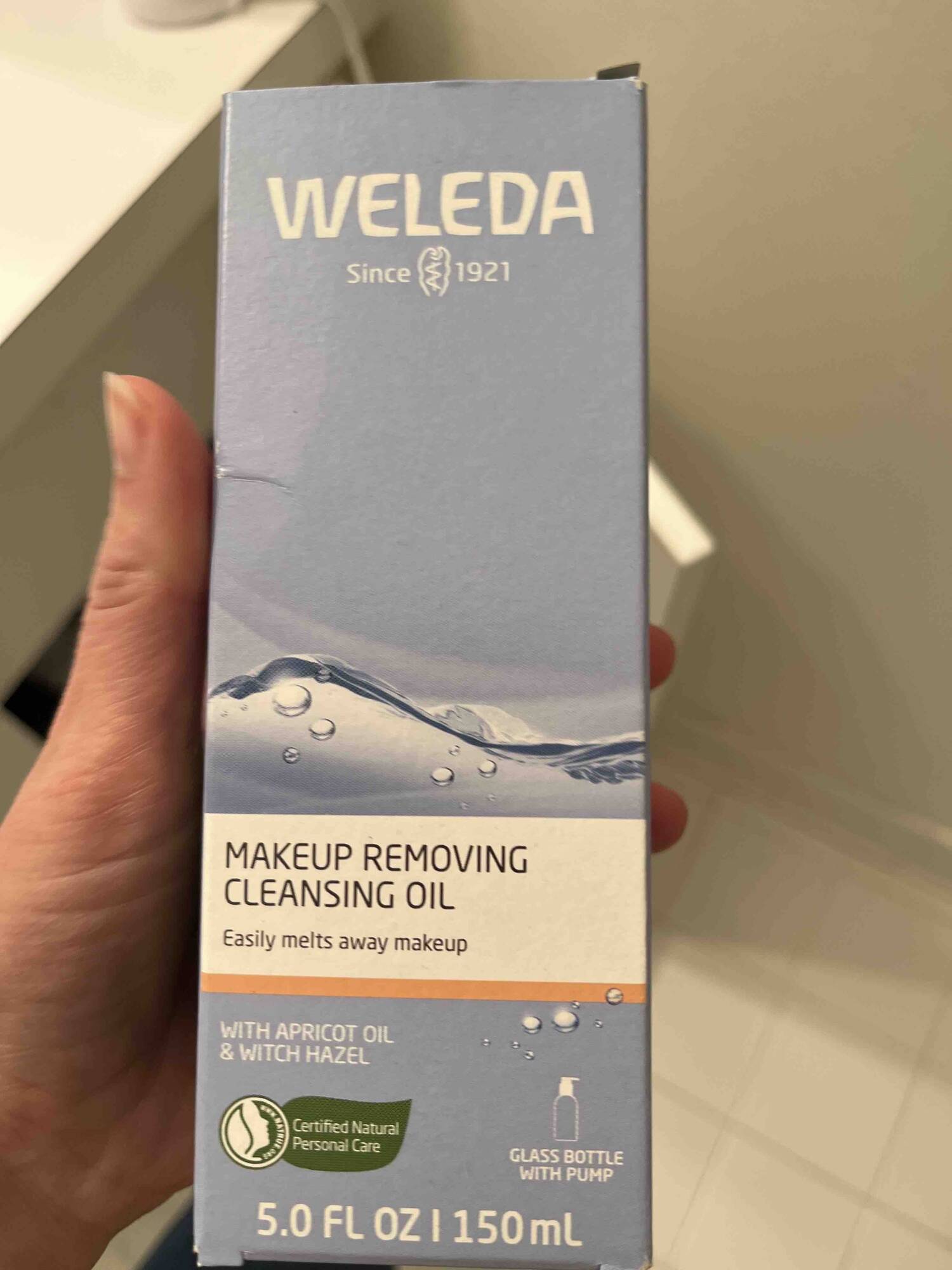 WELEDA - Makeup removing cleansing oil