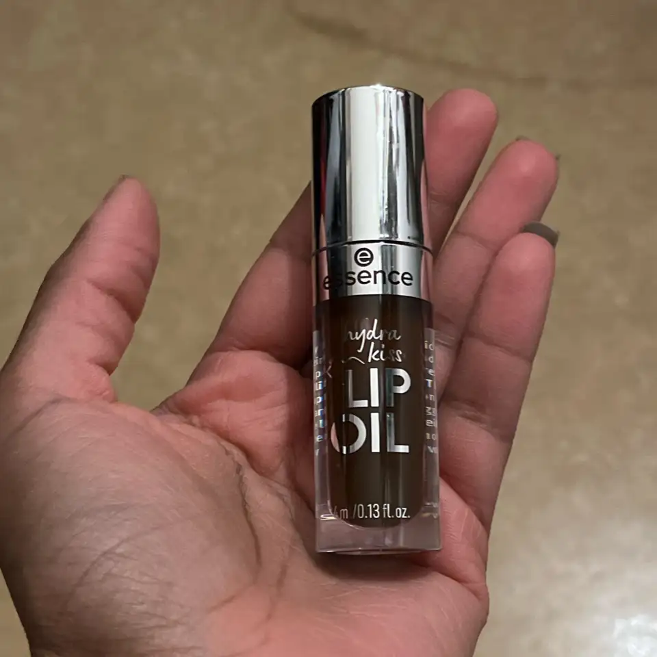 ESSENCE - Hydrakiss - Lip oil 