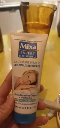 MIXA - La crème visage des peaux sensibles
