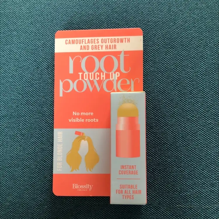 BLOSSITY FOR HAIR - Touch up - Root powder 