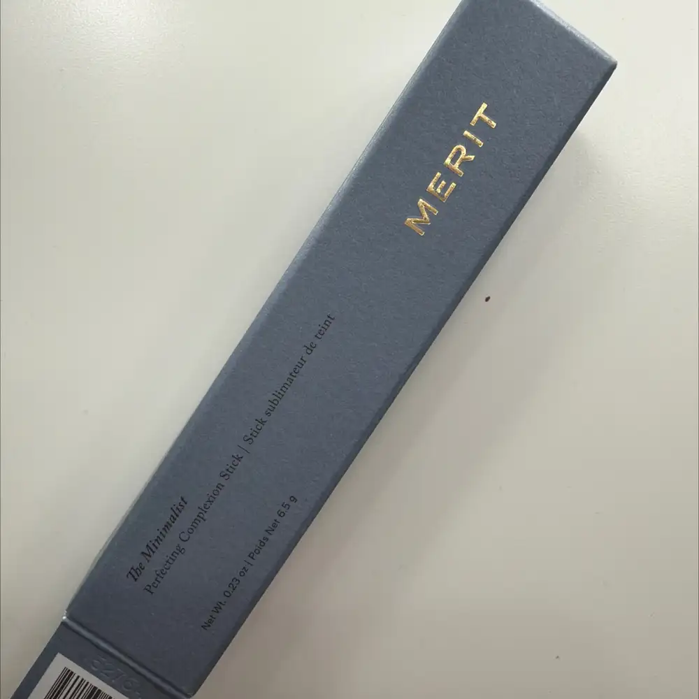 MERIT BEAUTY - The minimalist - Stick sublimateur de teint