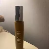 DIOR - Backstage - Flash perfector concealer
