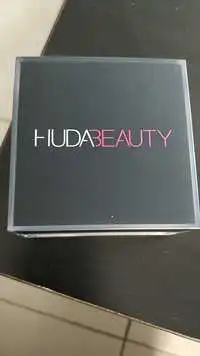 HUDA BEAUTY - Poudre libre baking & fixation