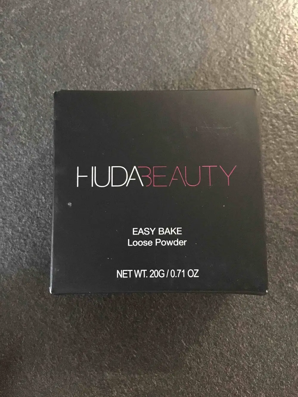 HUDA BEAUTY - Easy bake - Loose powder