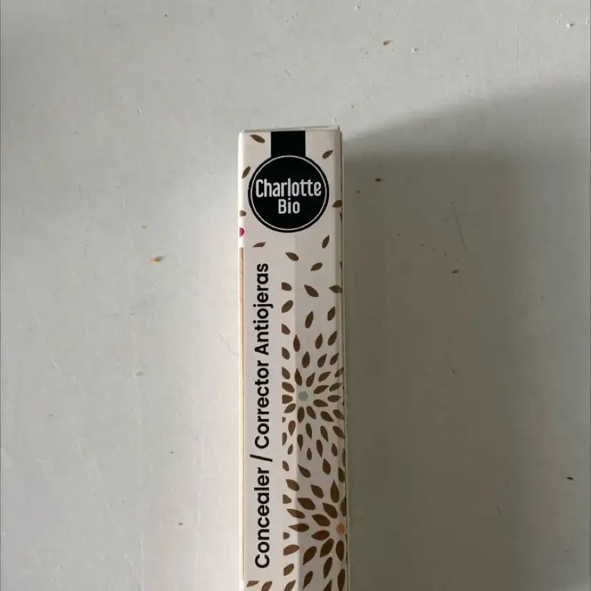 CHARLOTTE BIO - Concealer 