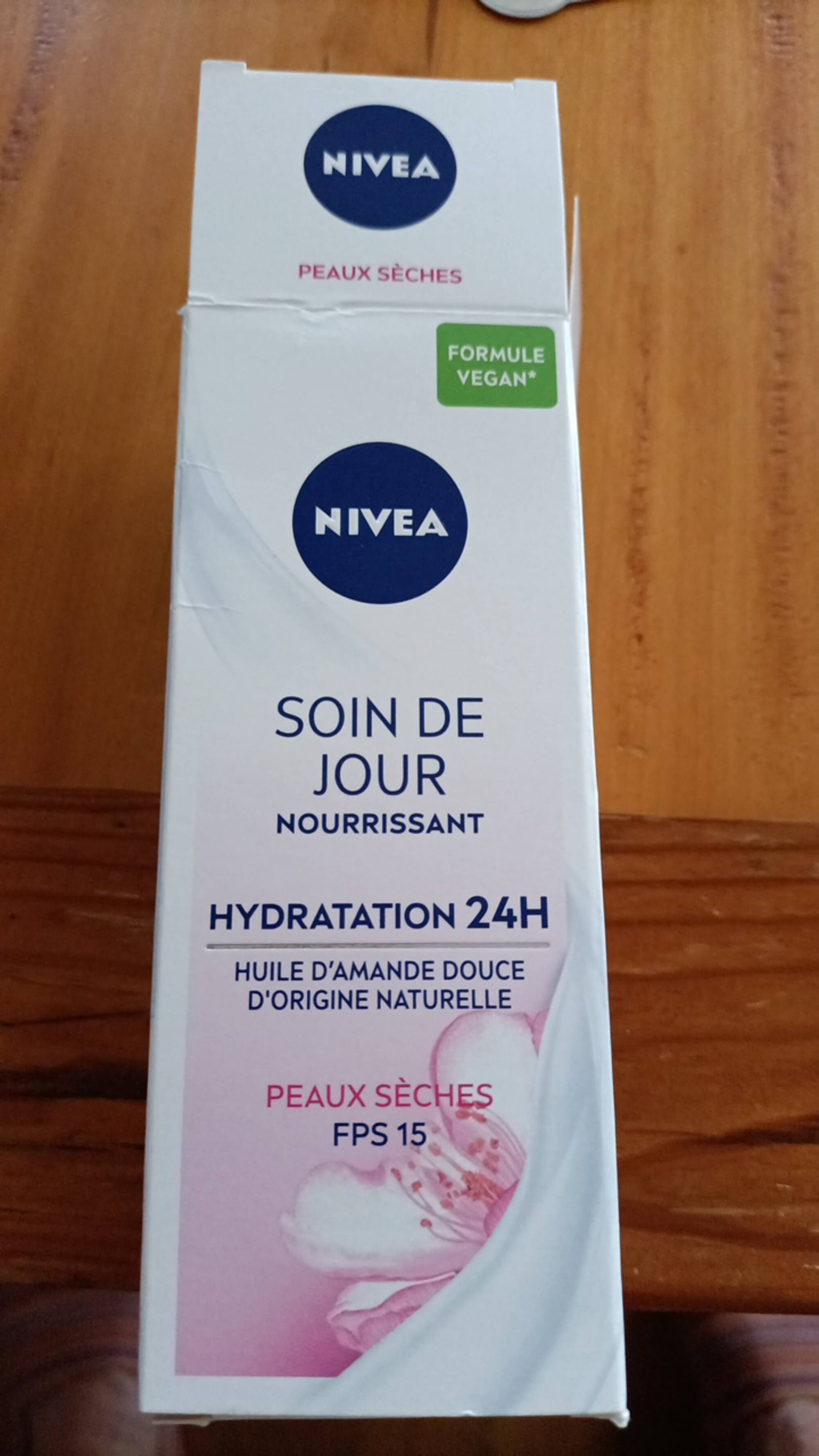 NIVEA - Soin du jour  nourrissant - hydratation  24h FPS 15
