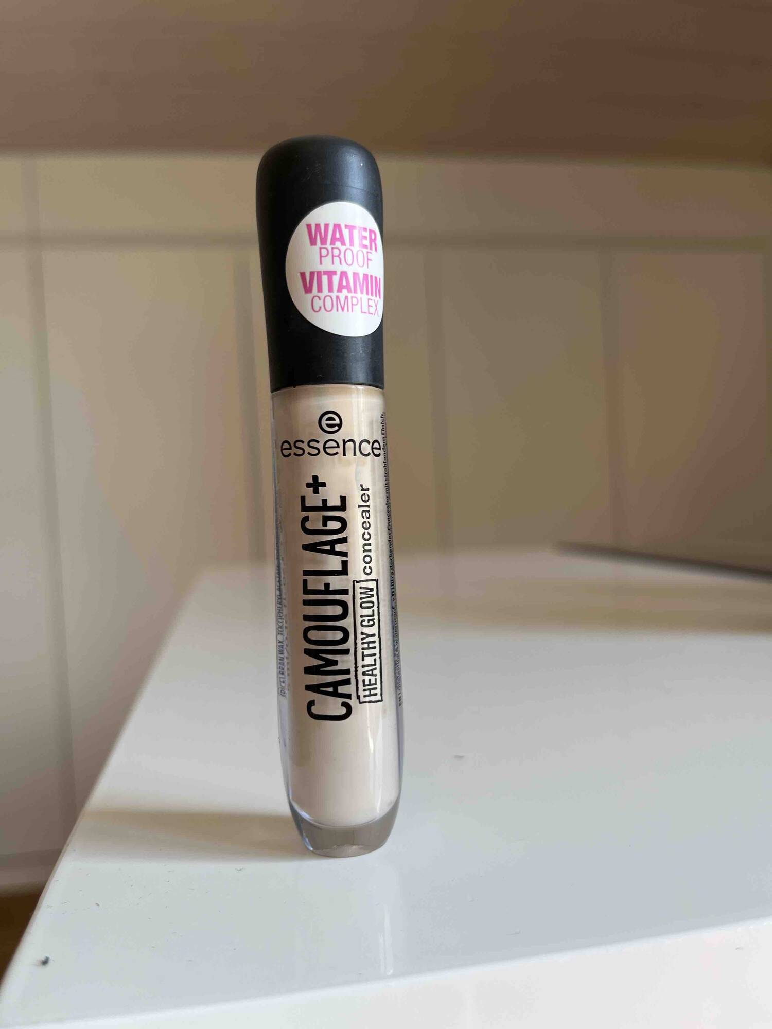 ESSENCE - Camouflage+ healthy Glow - Concealer 