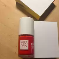 MISS DEN - Vernis à ongles rose scarlet
