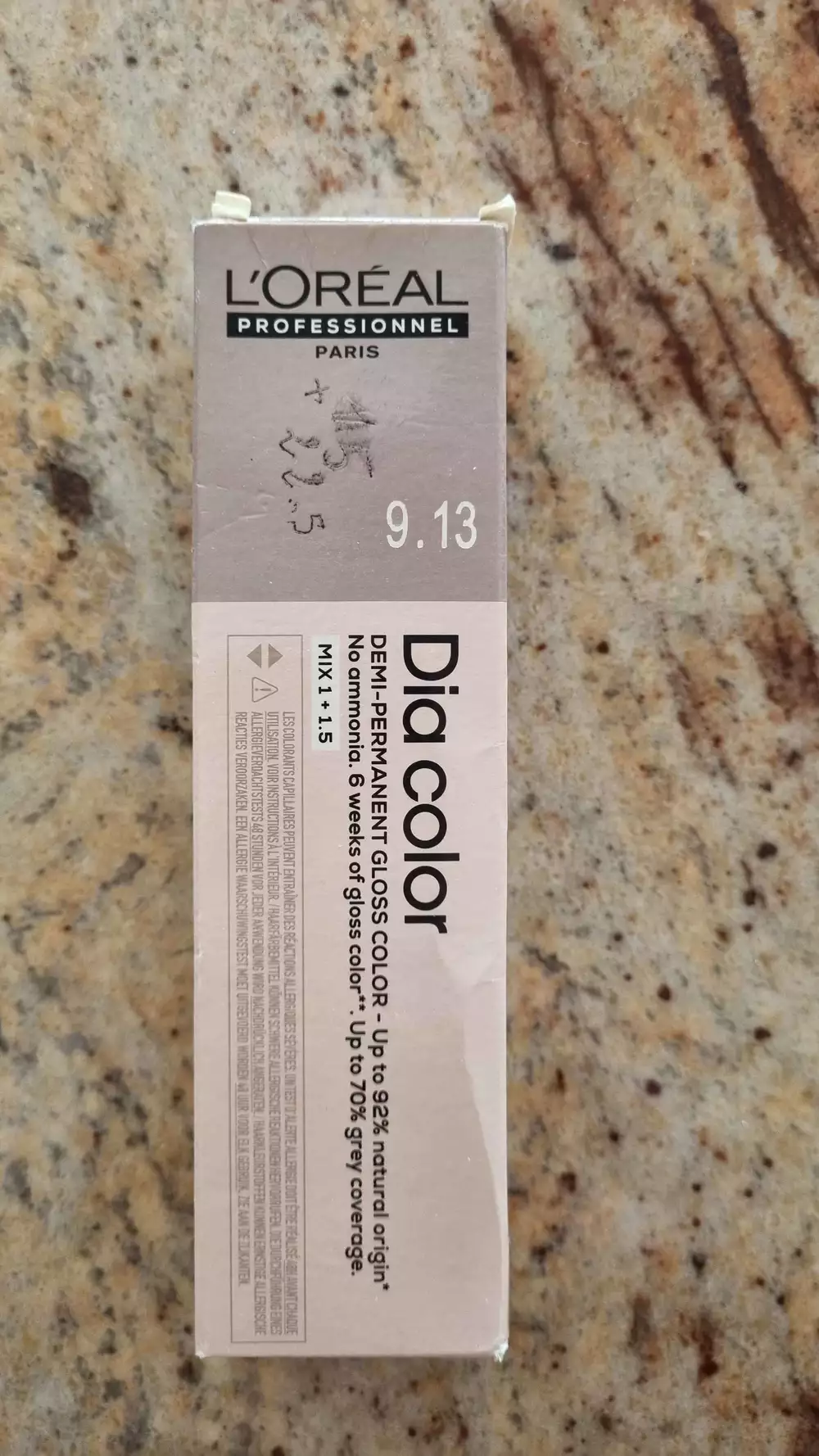 L'ORÉAL PROFESSIONNEL - Dia color - 9.3 Demi-permanent gloss color