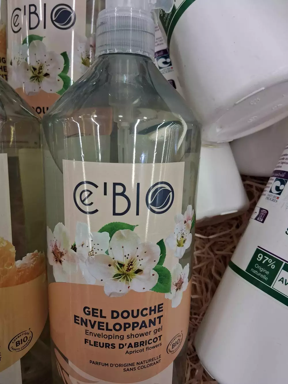 CE'BIO - Gel douche enveloppant fleurs d'abricot