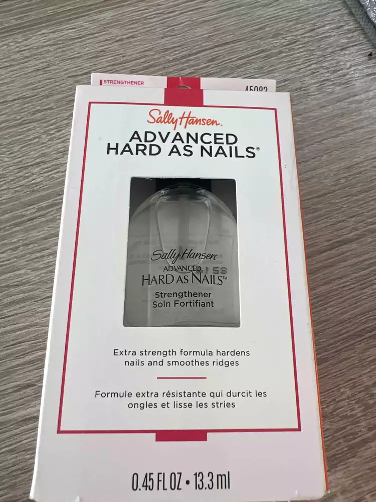 SALLY HANSEN - Advanced hard as nails - Strengthener