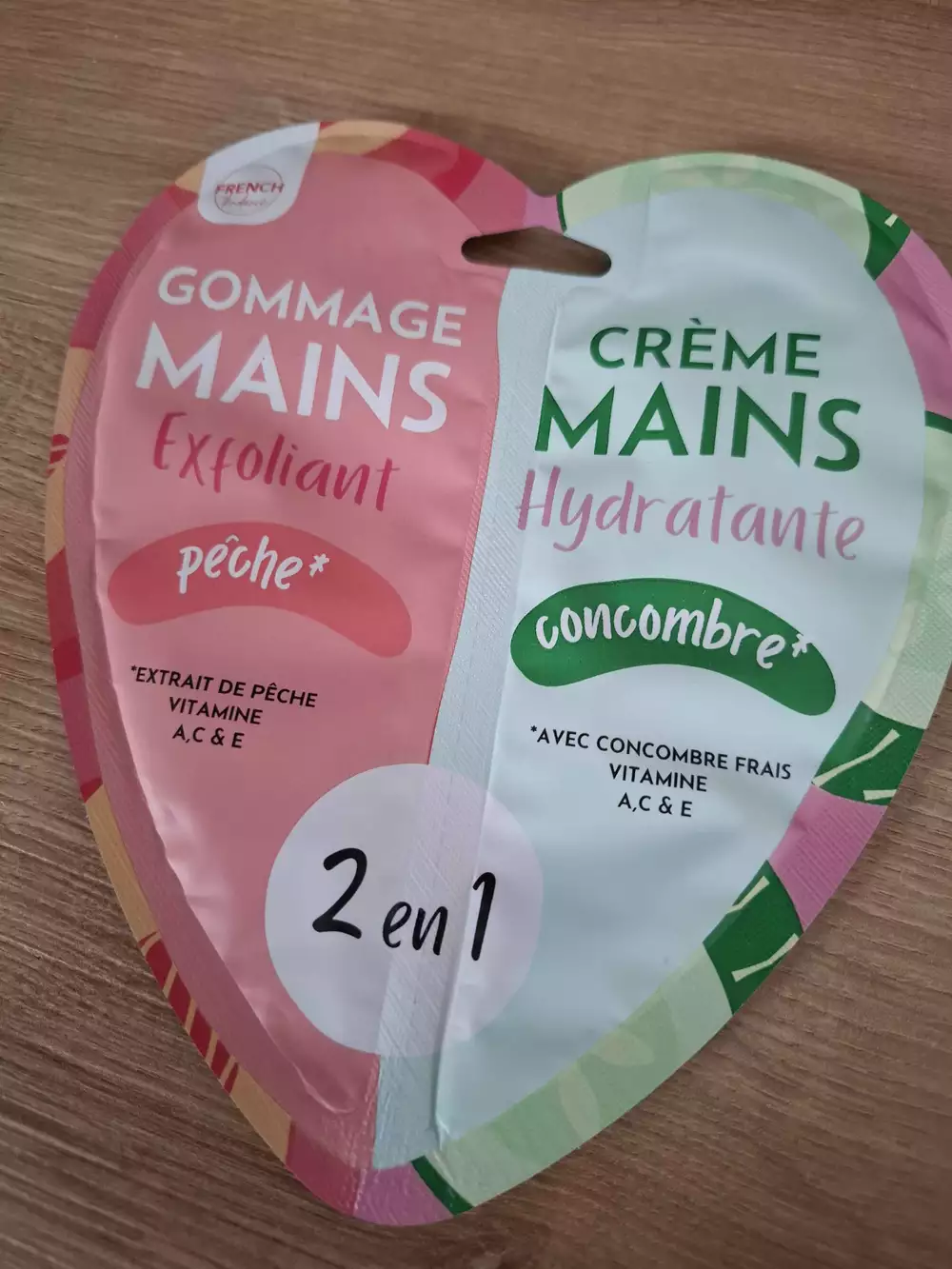 FEEL NATURAL - Gommage et crème mains 2 en 1