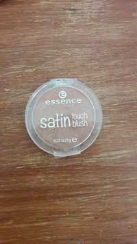 ESSENCE - Satin touch blush