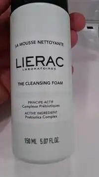 LIÉRAC - La mousse nettoyante