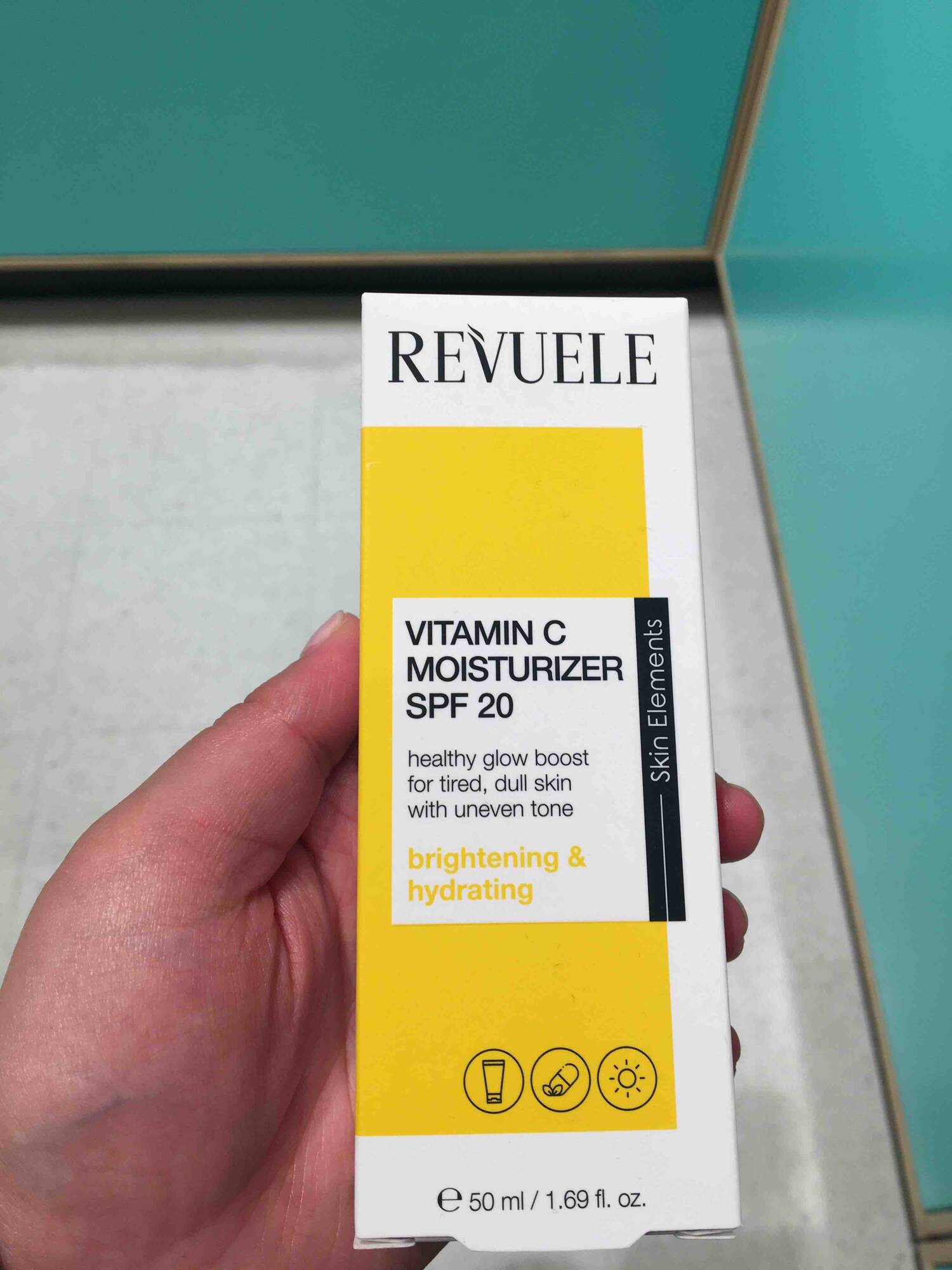 REVUELE - Vitamin C moisturizier SPF 20