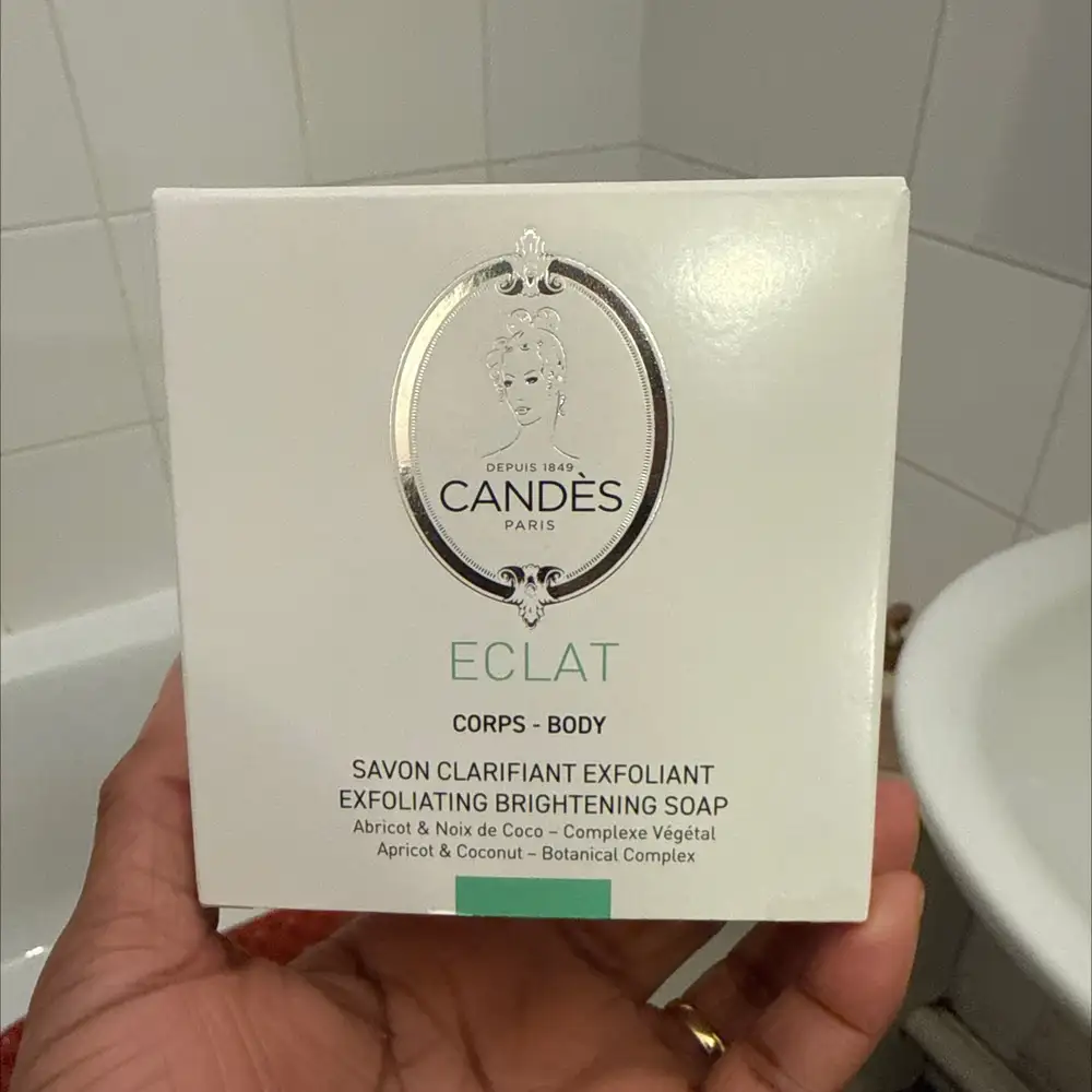 CANDÈS - Eclat - Savon clarifiant exfoliant 