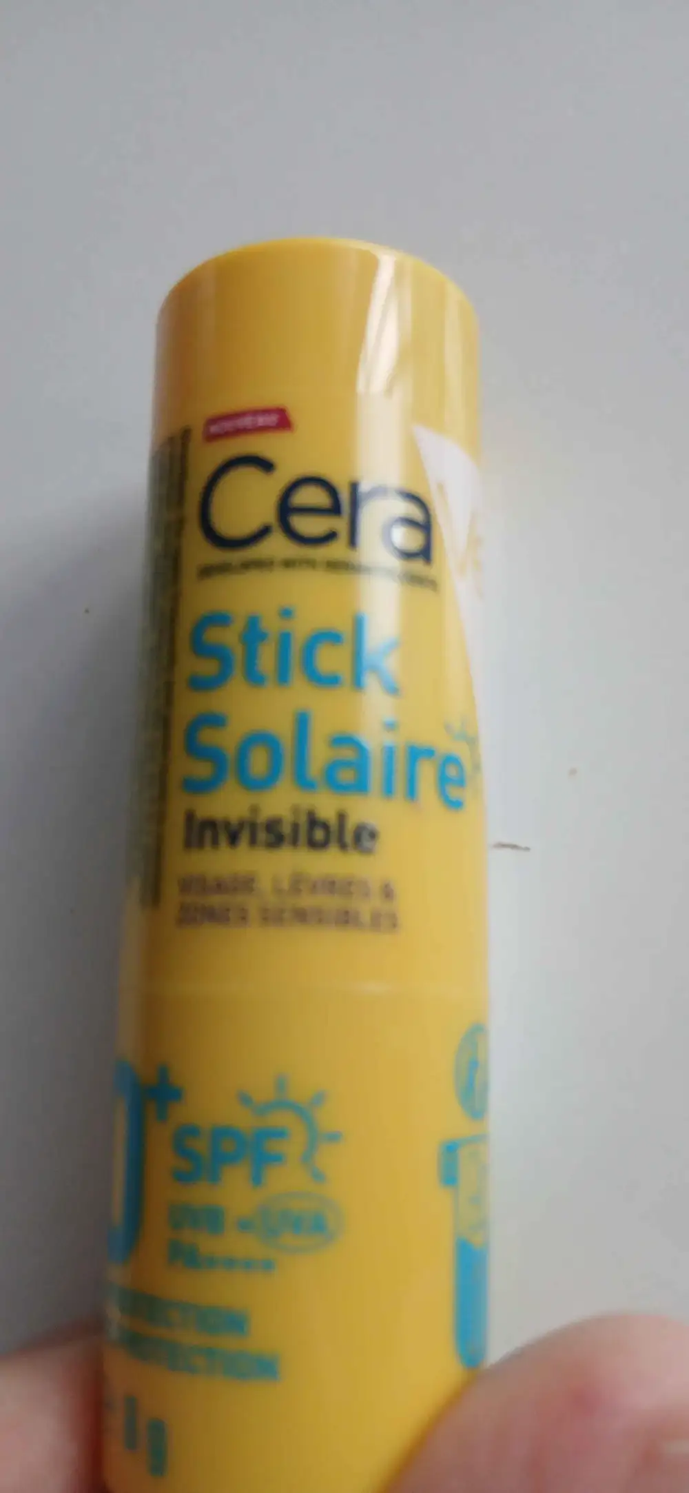 CERA - Stick solaire invisible SPF50