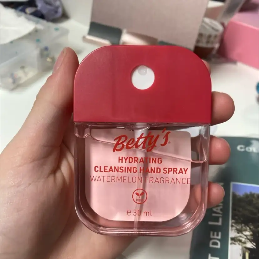 BETTY'S - Hydrating cleansing hand spray watermelon fragrance