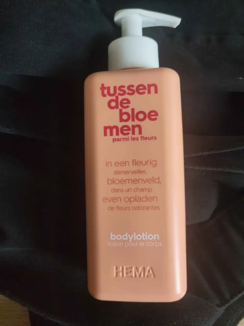 HEMA - Tussen de bloe men - Lotion pour le corps