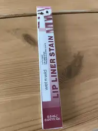 WET N WILD - Lip liner stain