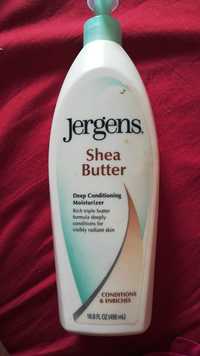 JERGENS - Shea butter - Deep conditionning moisturizer application