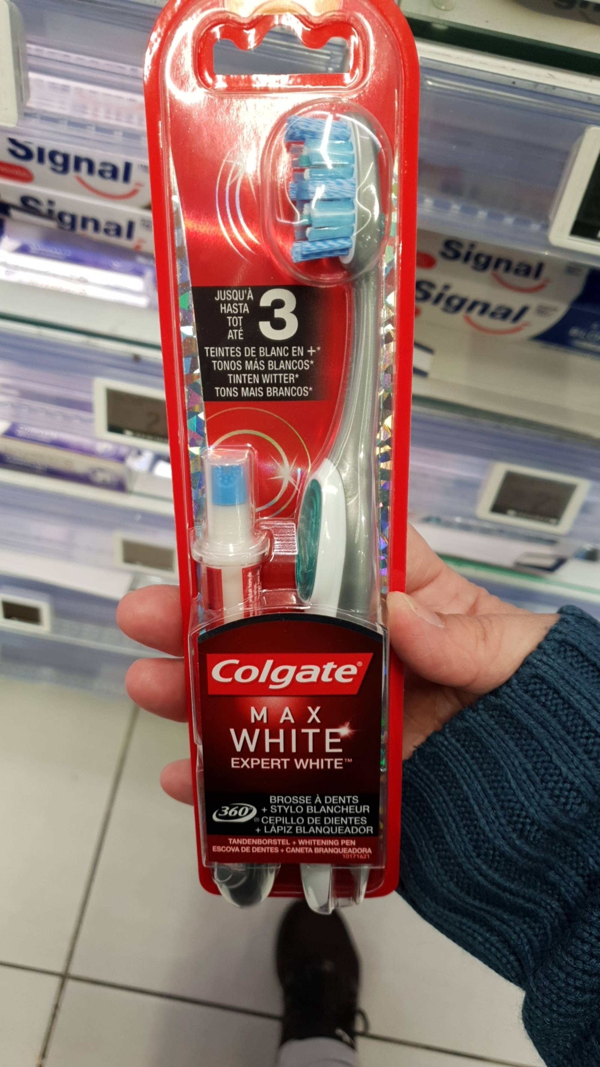 COLGATE - Max white - Brosse à dents + stylo blancheur