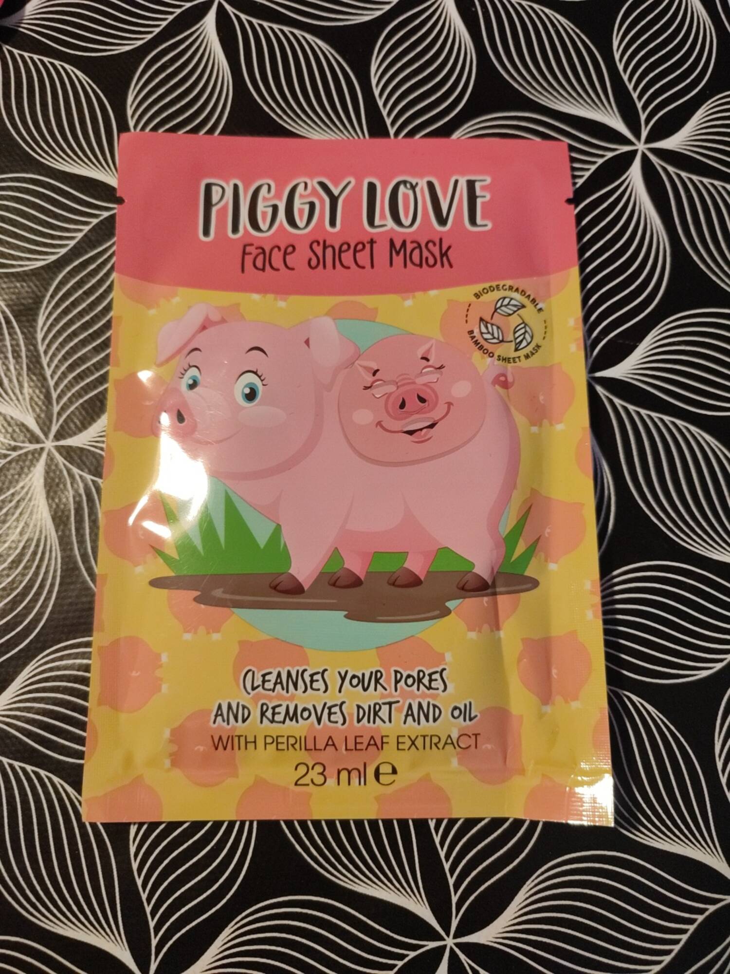 MAXBRANDS - Piggy love - Face sheet mask