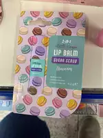 MAXBRANDS - 2-in-1 lip balm sugar scrub macarons