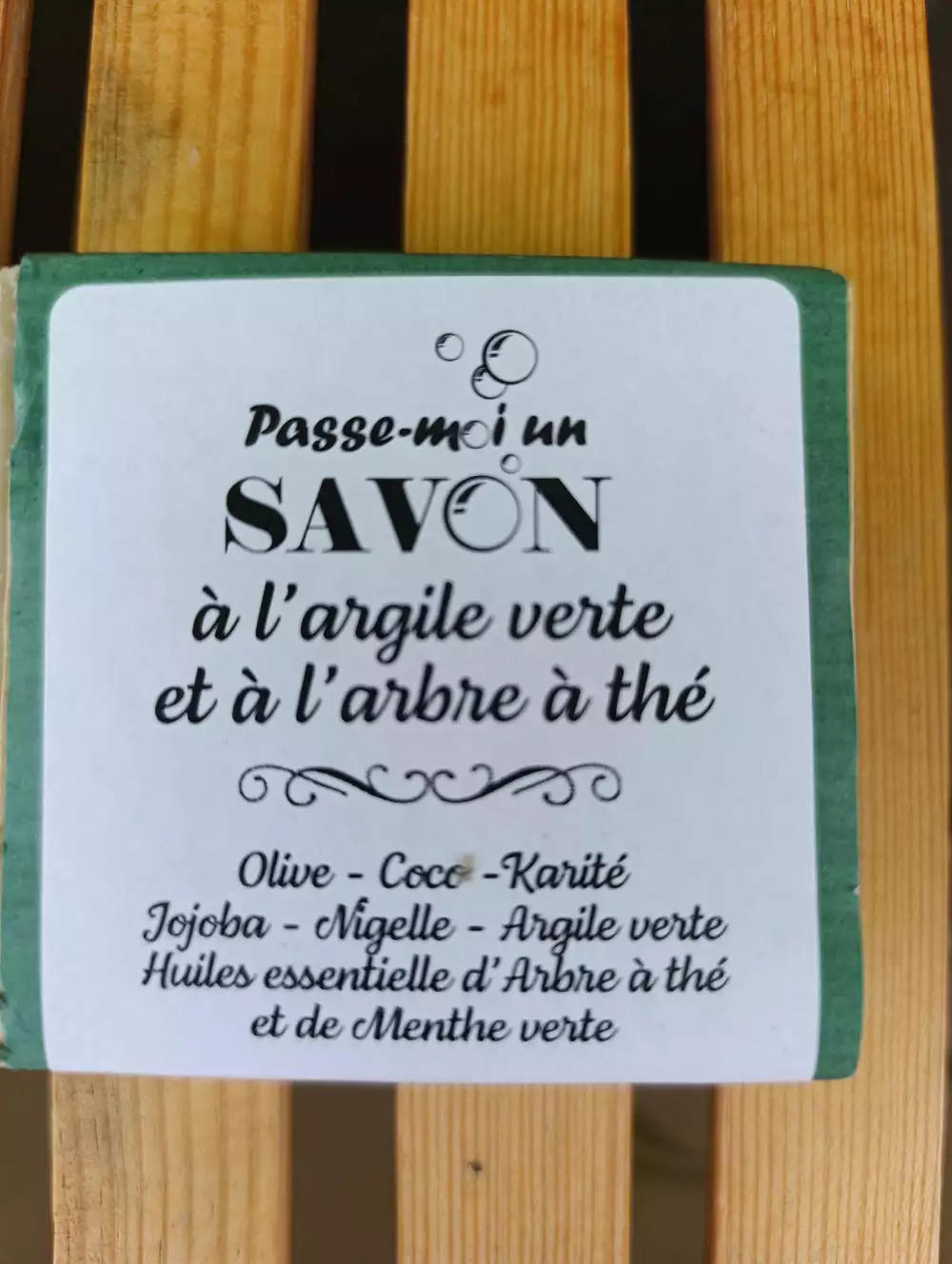 PASSE MOI UN SAVON - Savon à l 'argile verte et à l'arbre à thé