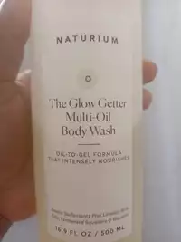 NATURIUM - The glow getter multi-oil - Body wash