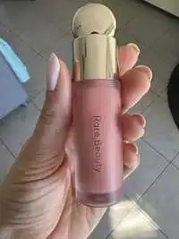 RARE BEAUTY - Blush liquide soft pinch