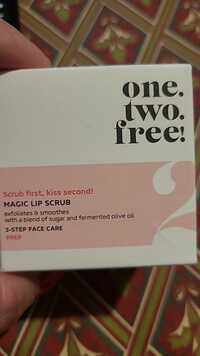 ONE.TWO.FREE! - Scrub first, kiss second ! - Magic lip scrub