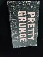 HUDA BEAUTY - Pretty grunge - Palette d'ombres à paupières