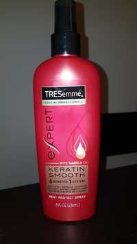 TRESEMMÉ - Keratin smooth - Heat protect spray