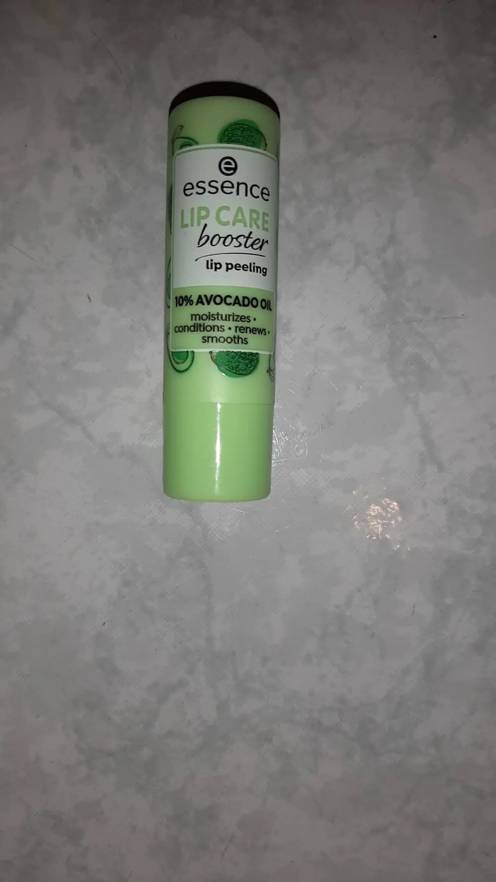 ESSENCE - Lip care booster 10% avocado oil