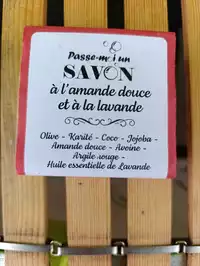 PASSE MOI UN SAVON - Savon à l'amande douce et à la lavande 