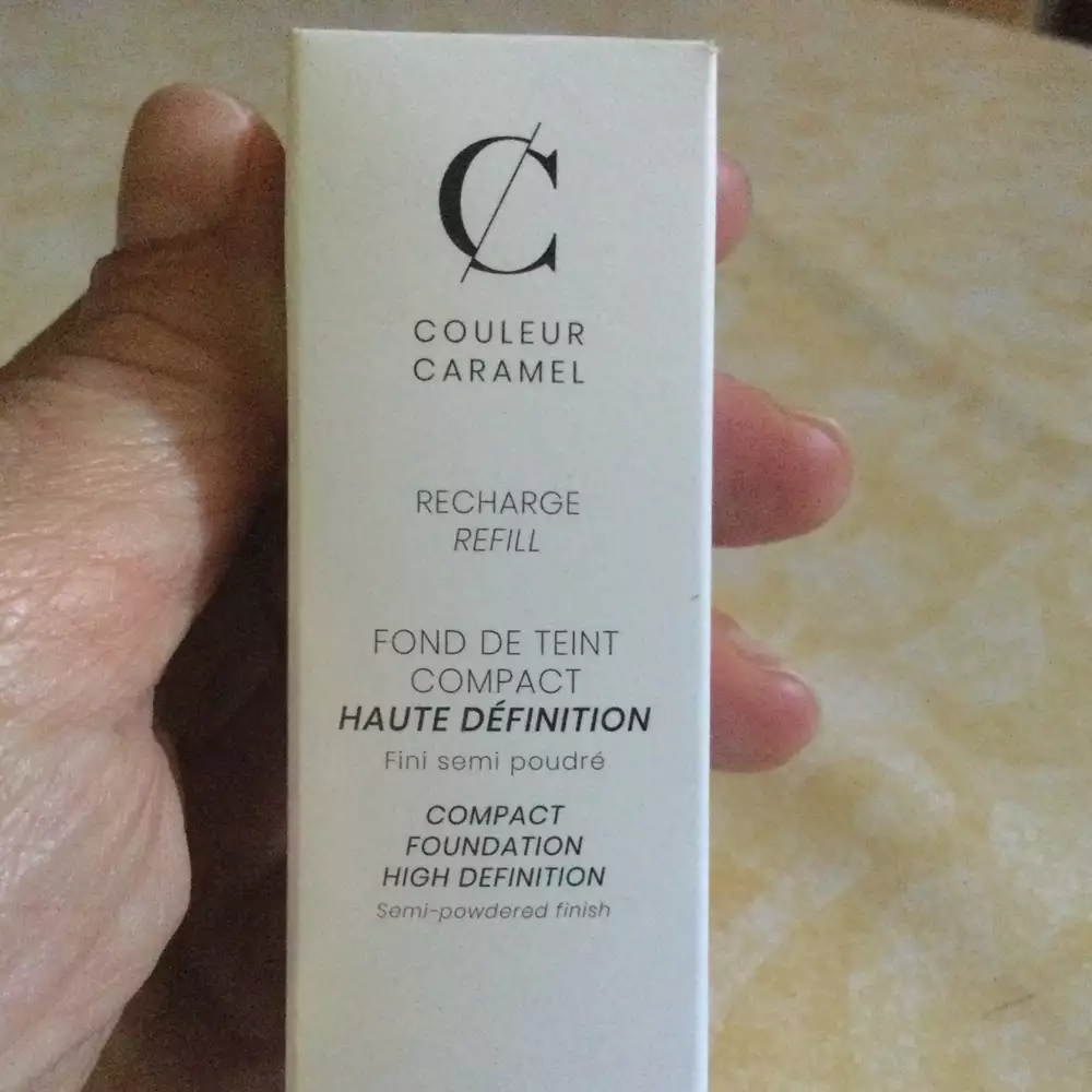 COULEUR CARAMEL - Fond de teint compact