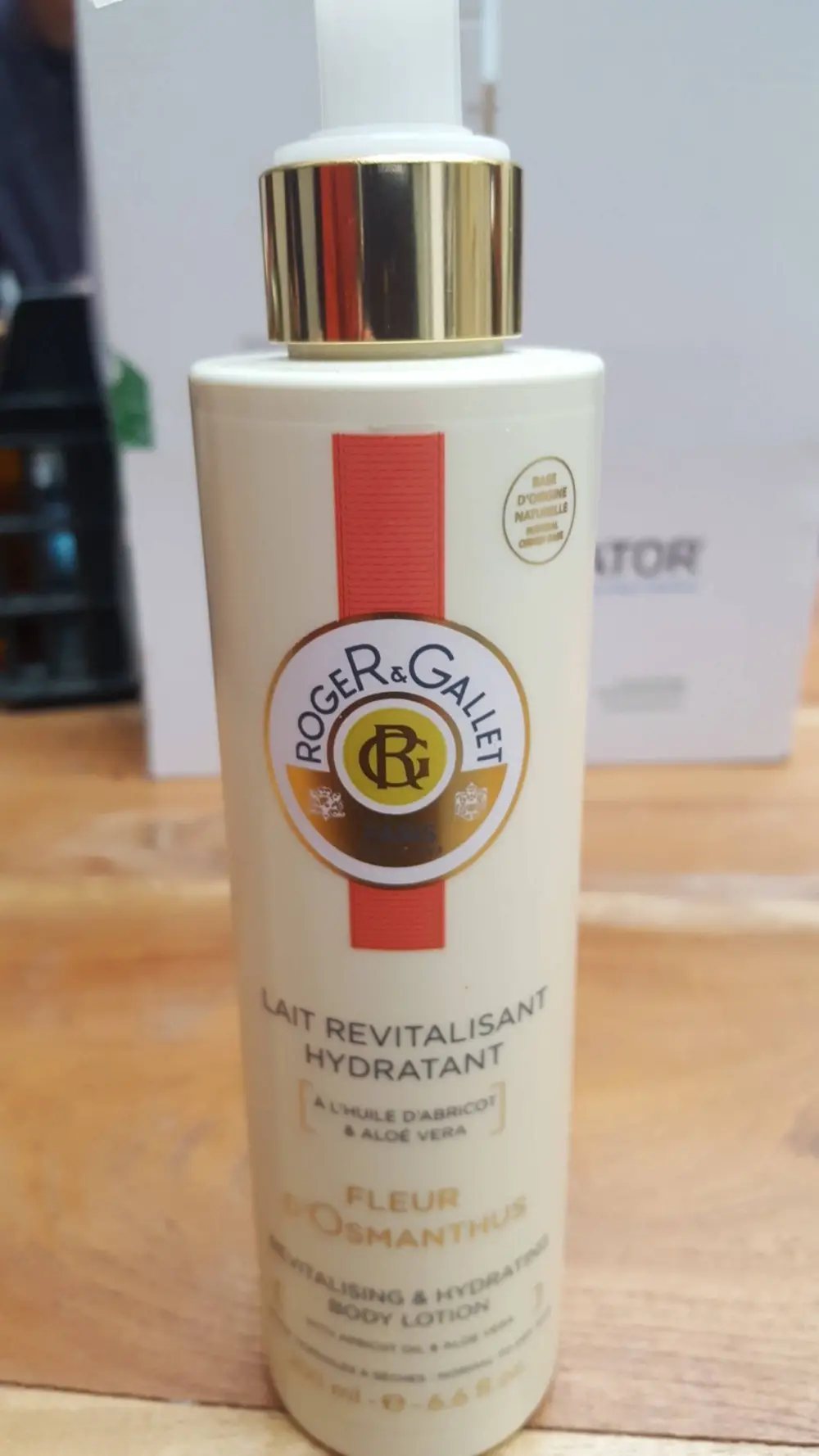 ROGER & GALLET - Fleur d'Osmanthus lait revitalisant hydratant