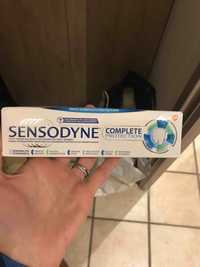 SENSODYNE - Daily complete protection