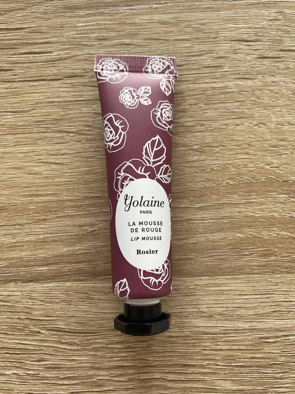 YOLAINE - La mousse de rouge rosier