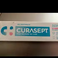 CURASEPT - Gel dentifrico first because we care