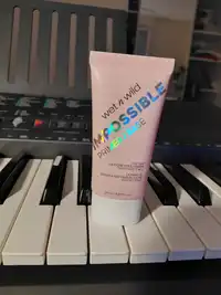 WET N WILD - Impossible - Primer/base