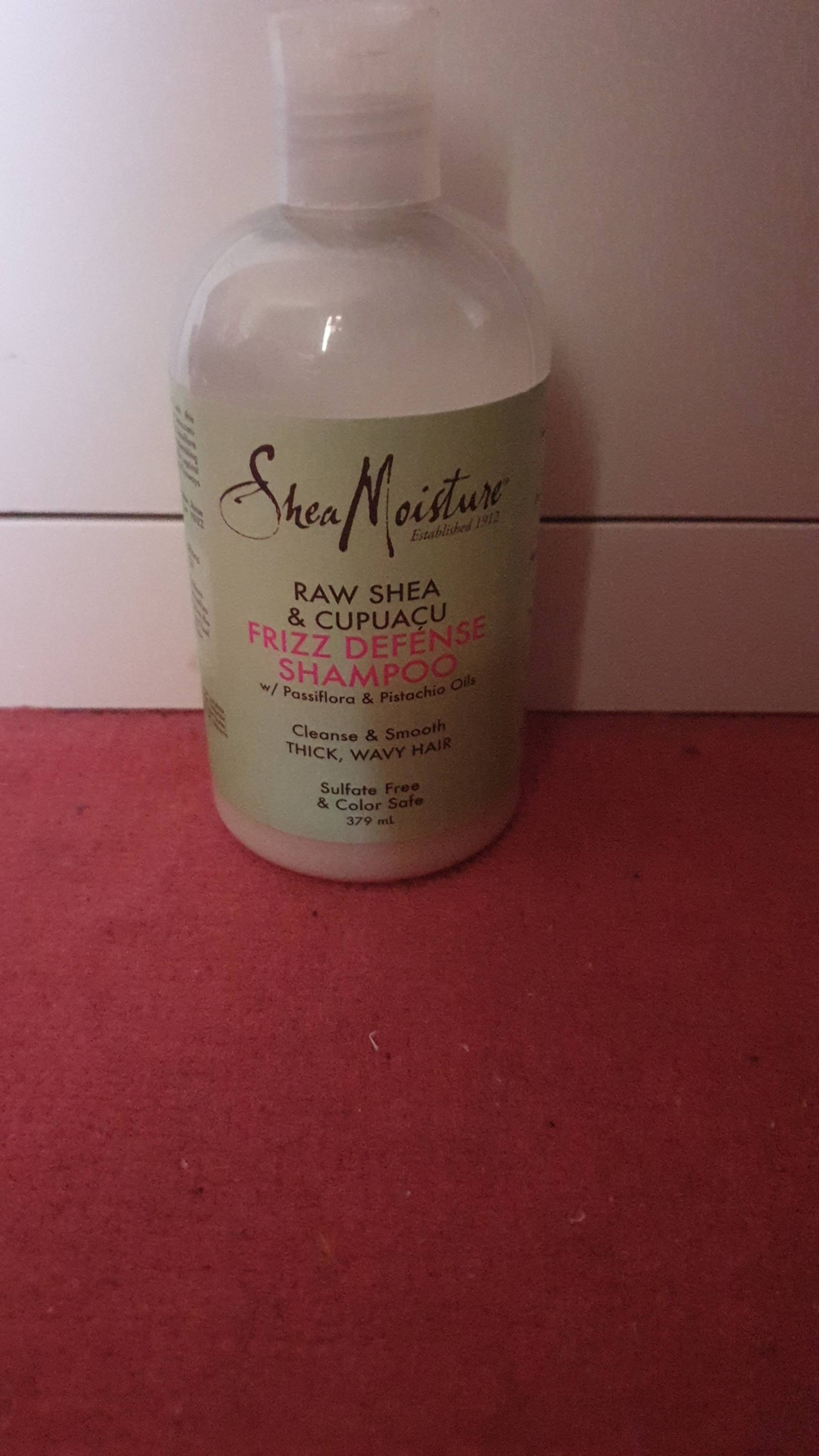 SHEA MOISTURE - Raw shea & cupuaçu - Frizz defense shampoo