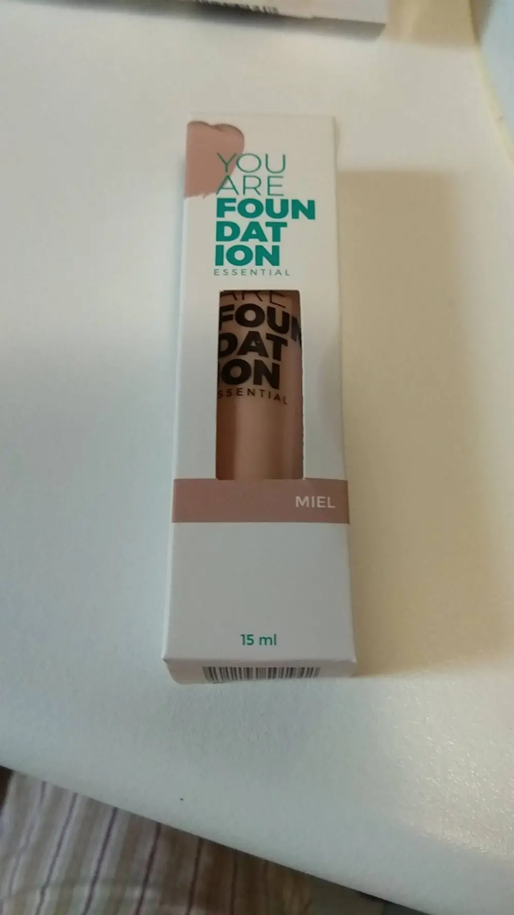 YOU ARE - Foundation essential - Miel