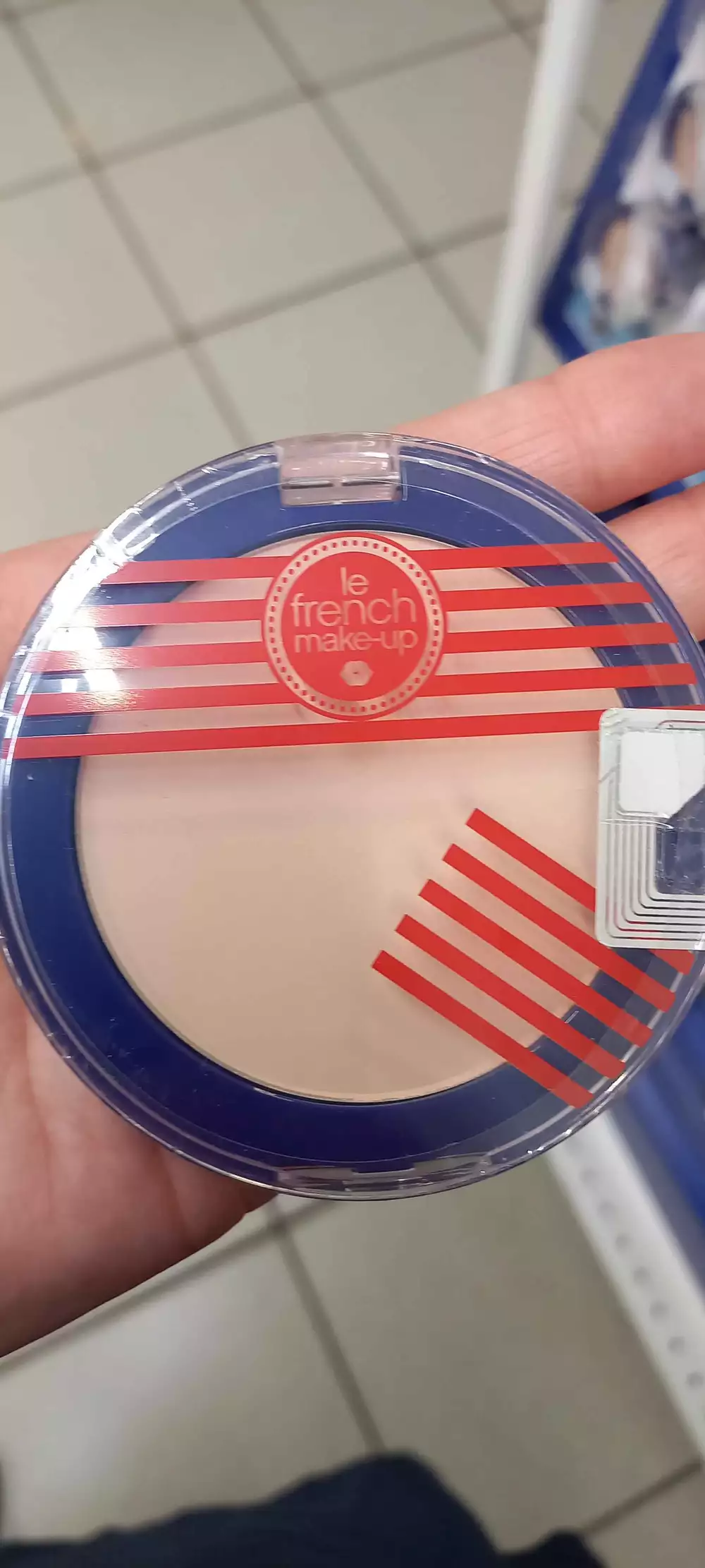 LE FRENCH MAKE-UP - Poudre compacte 01 porcelaine